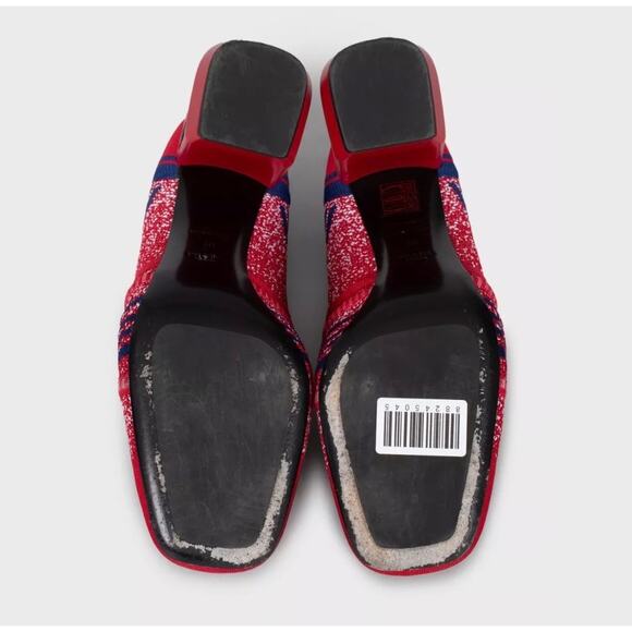 Elegant Prada Black Textured Fabric Square-Toe Heels - Size 40 - Picture 6 of 6